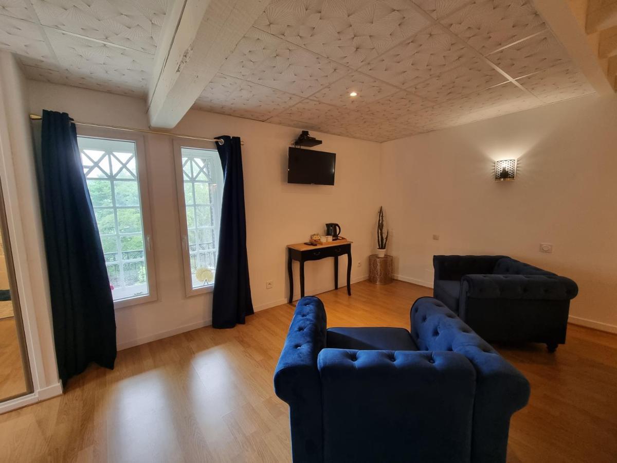 Bed and Breakfast Le Manoir- Клюни Экстерьер фото