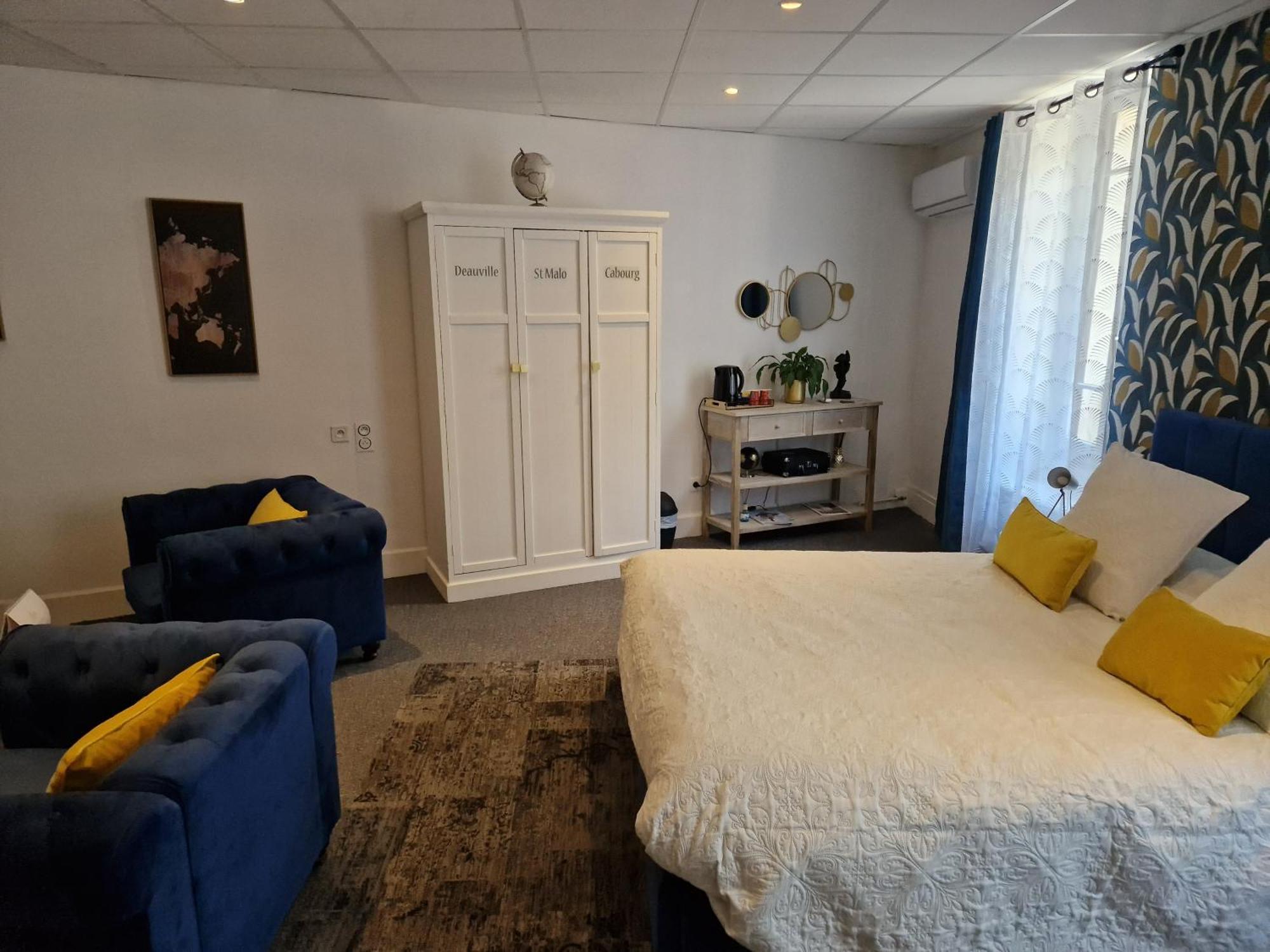 Bed and Breakfast Le Manoir- Клюни Экстерьер фото