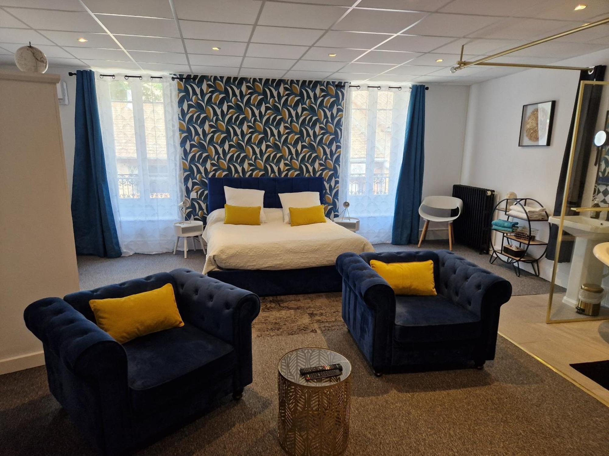 Bed and Breakfast Le Manoir- Клюни Экстерьер фото